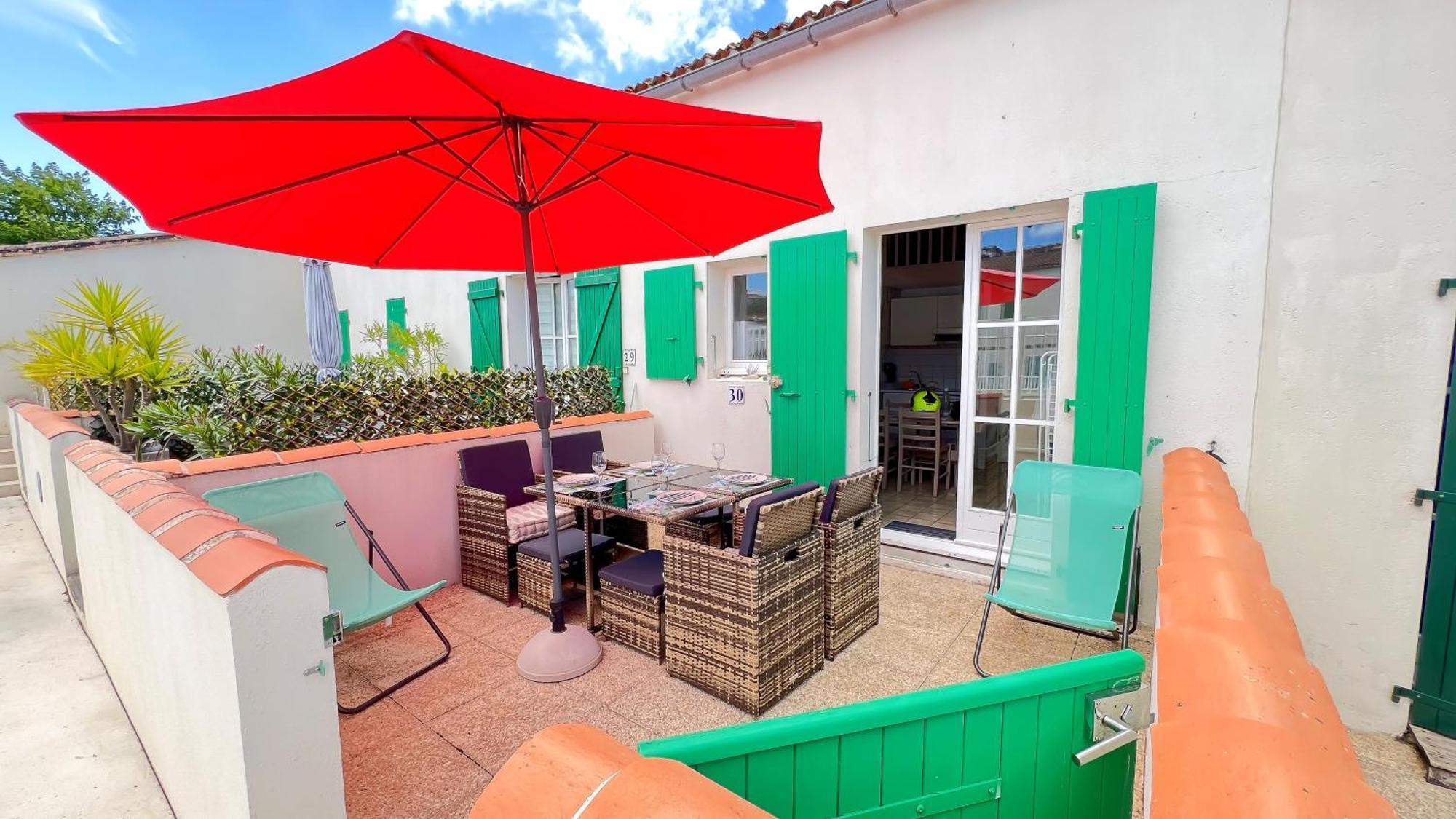 Jolie Maison A Etage En Residence Avec Piscine Saint-Martin-de-Re Exterior photo