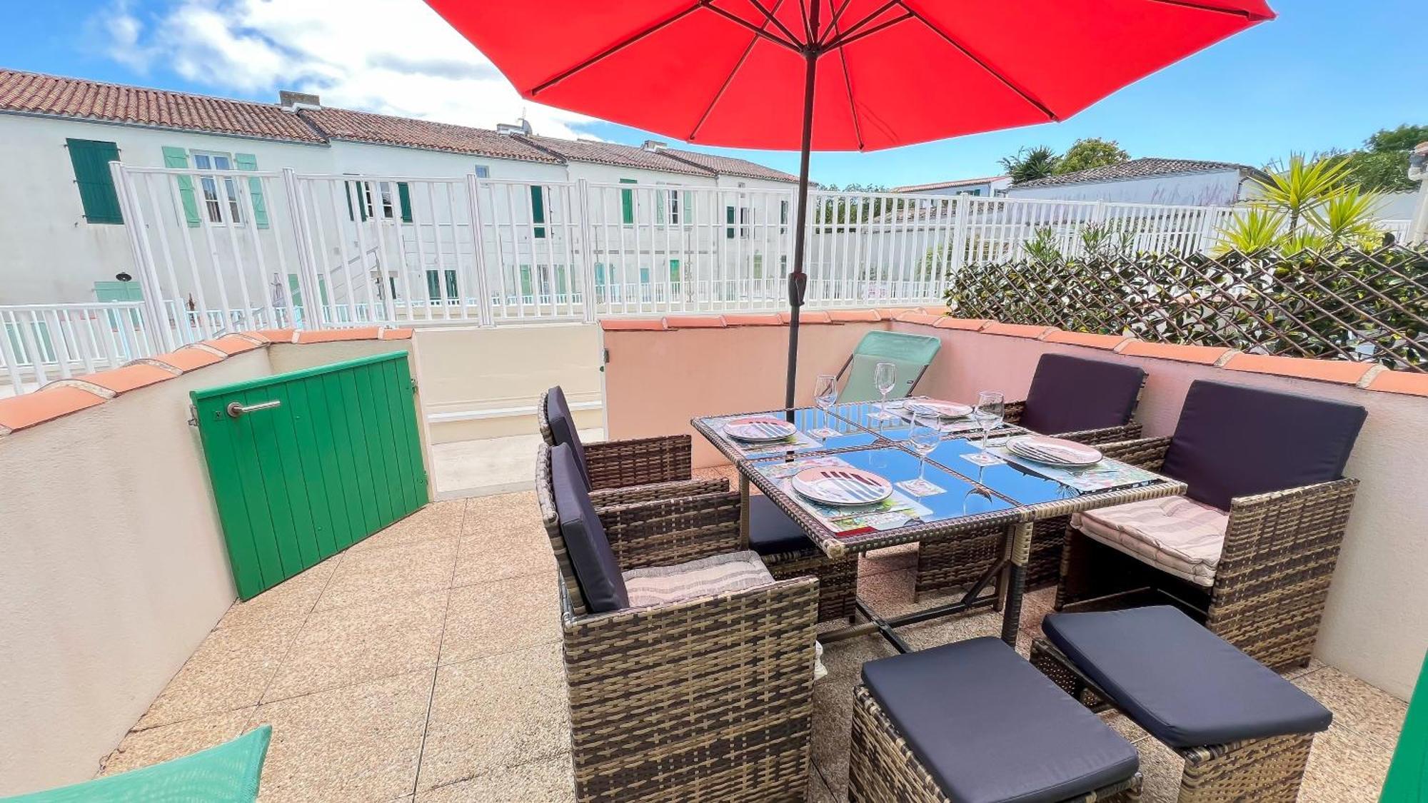 Jolie Maison A Etage En Residence Avec Piscine Saint-Martin-de-Re Exterior photo