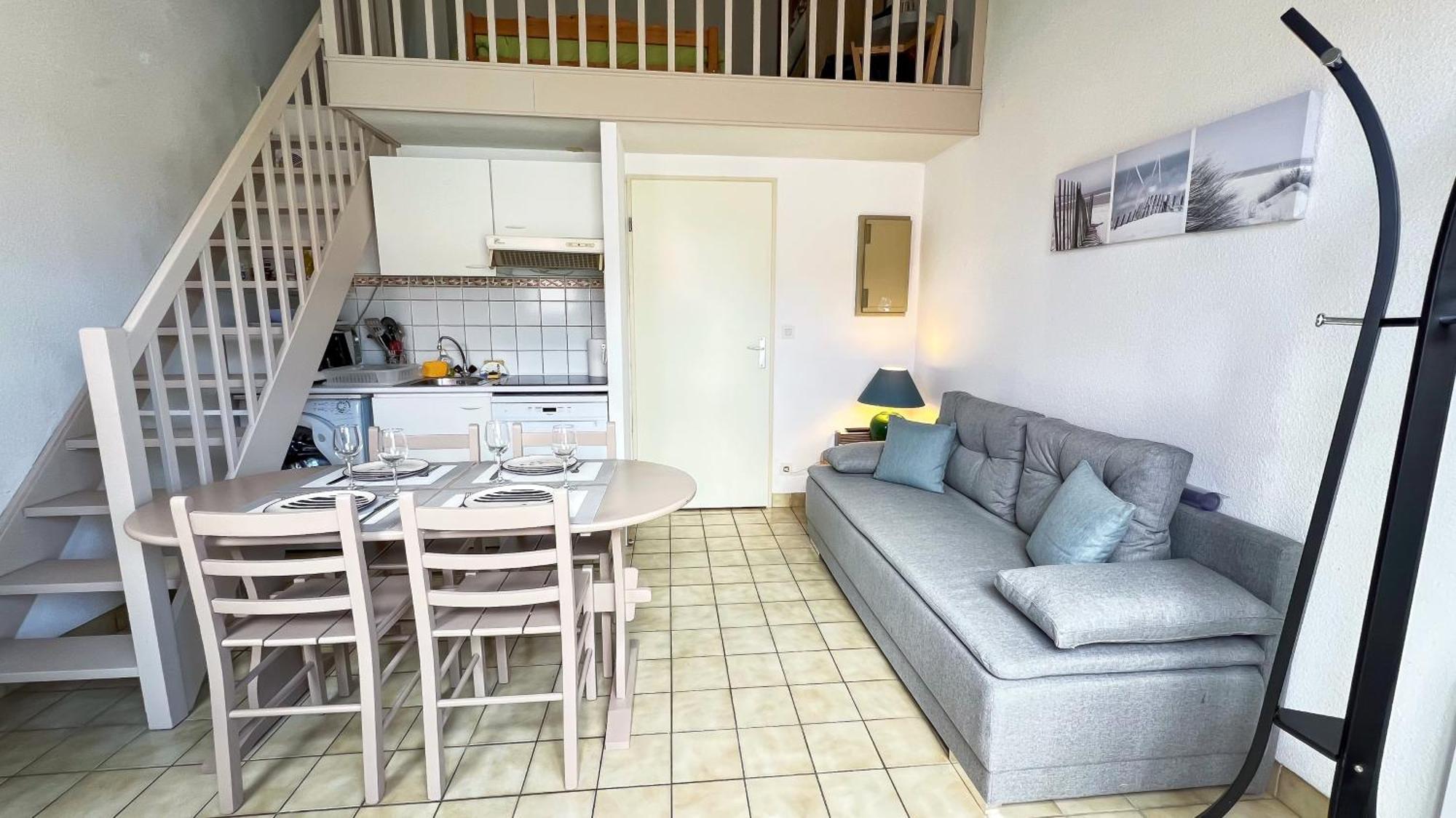 Jolie Maison A Etage En Residence Avec Piscine Saint-Martin-de-Re Exterior photo